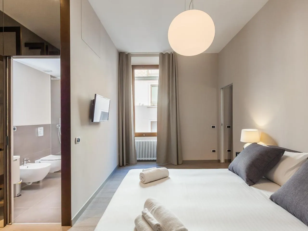 Easyhomes-Duomo Suites & Apartments Milán 0*,