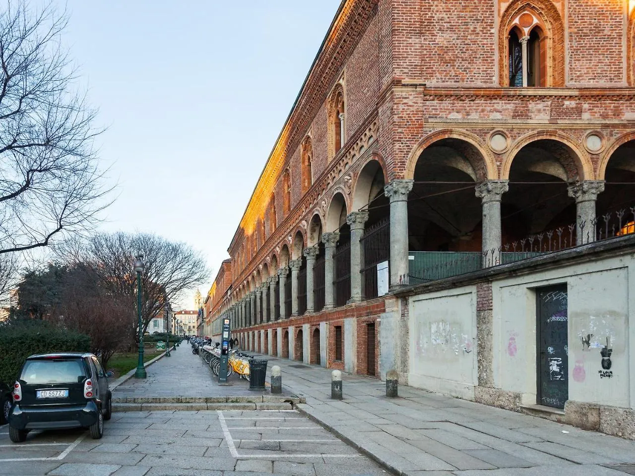 Easyhomes-Duomo Suites & Apartments Milán